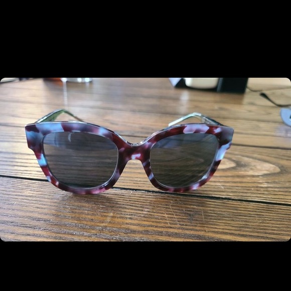 Dior Tortoise Sunnies - Picture 2 of 4